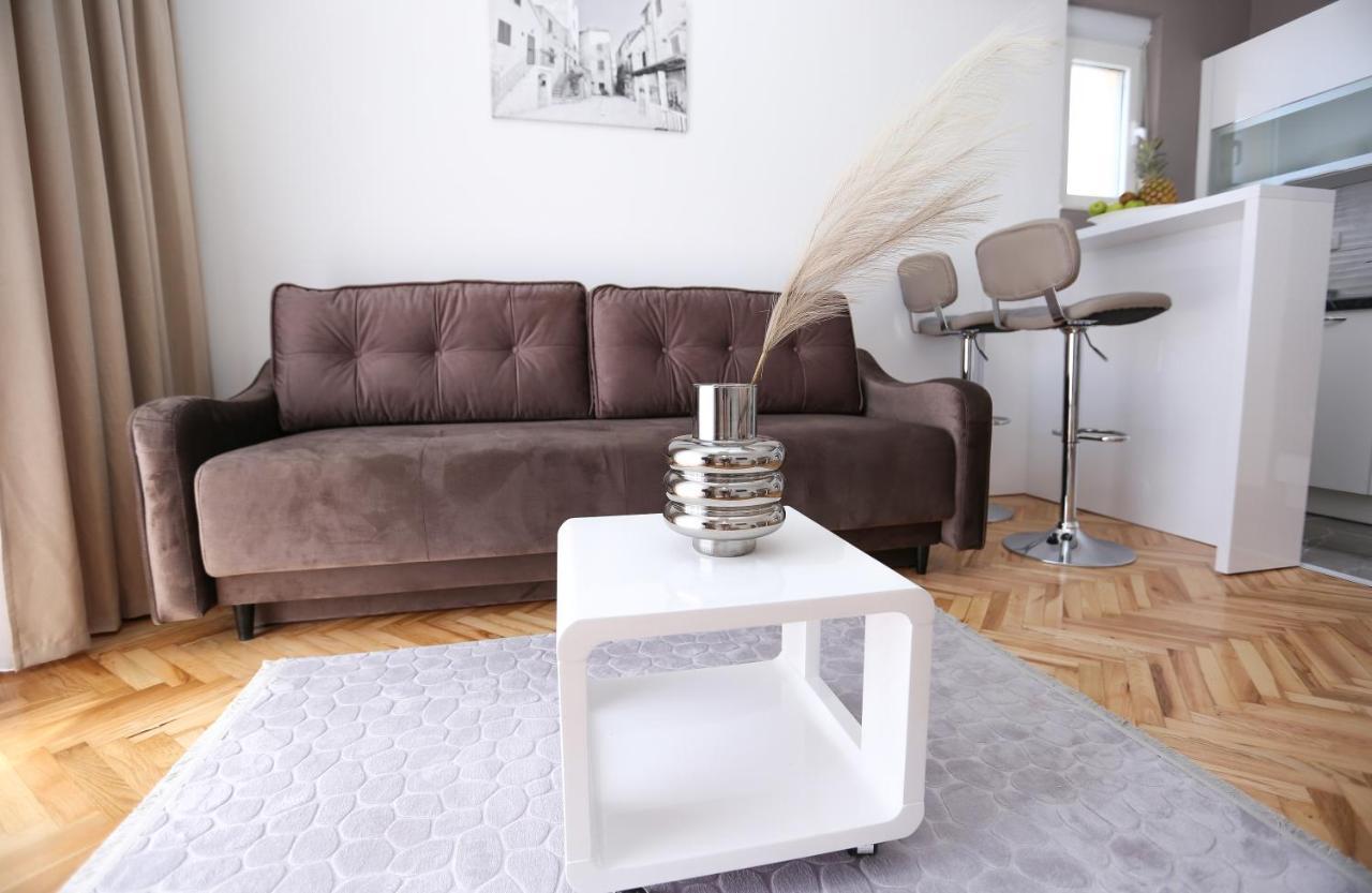 Apartment Guto Podstrana